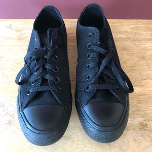 Converse All Star Chuck Taylor Low Top Sneakers